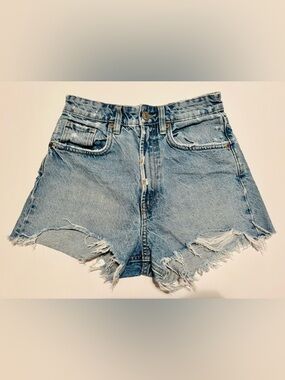 Classic High-Rise Light Blue Denim Cutoff Shorts. 100% Ecologically Grown Cotton